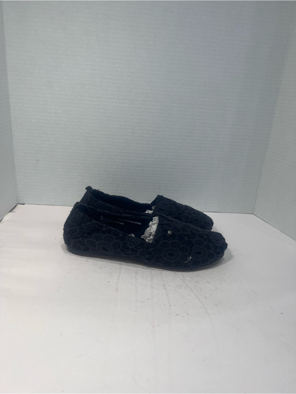 Women’s Black Lace Slip-On Flats